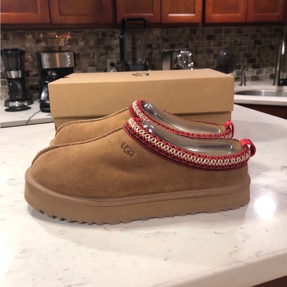 Size 4-6 Euro Sz 36-38 Brand New UGG Kids Tazz Chestnut Slippers 100% authentic - Picture 3 of 12